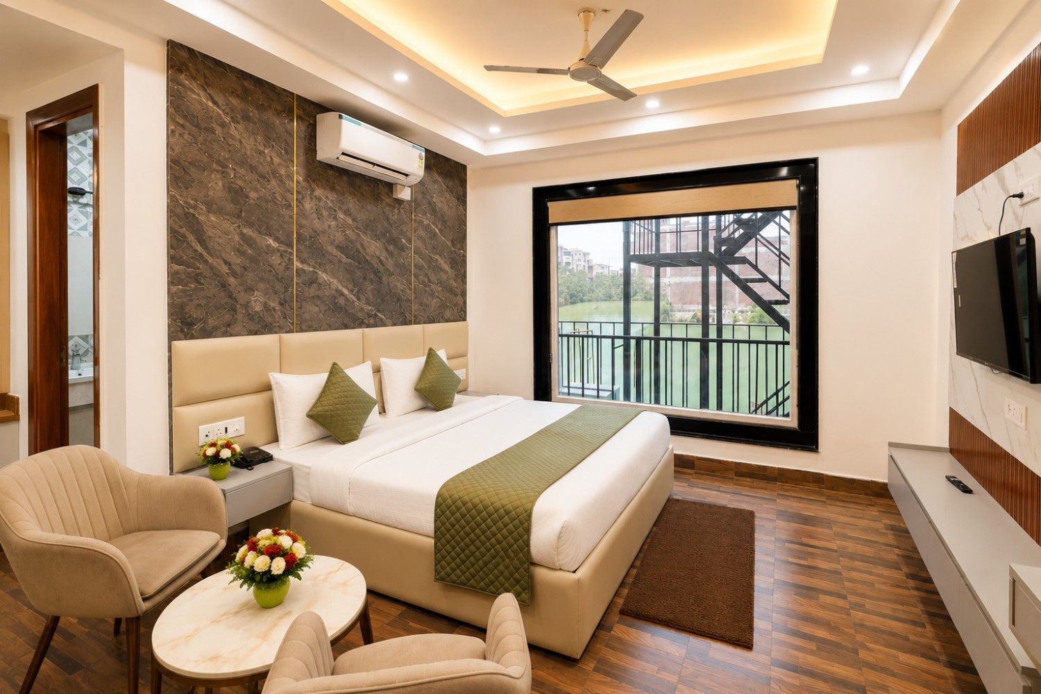 Premium Room